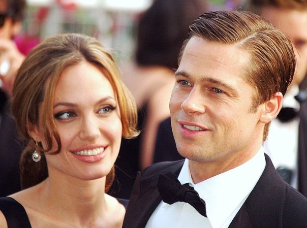 Брэд Питт и Анджелина Джоли поженились